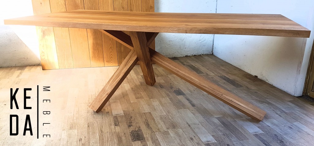 drewniany stół dębowy, stół na 3nogach, minimalistyczny stół, duży stół, stół 200cm, stół na 10osób proefje kedameble, warszawa, wrocław, kępno, poznań 3